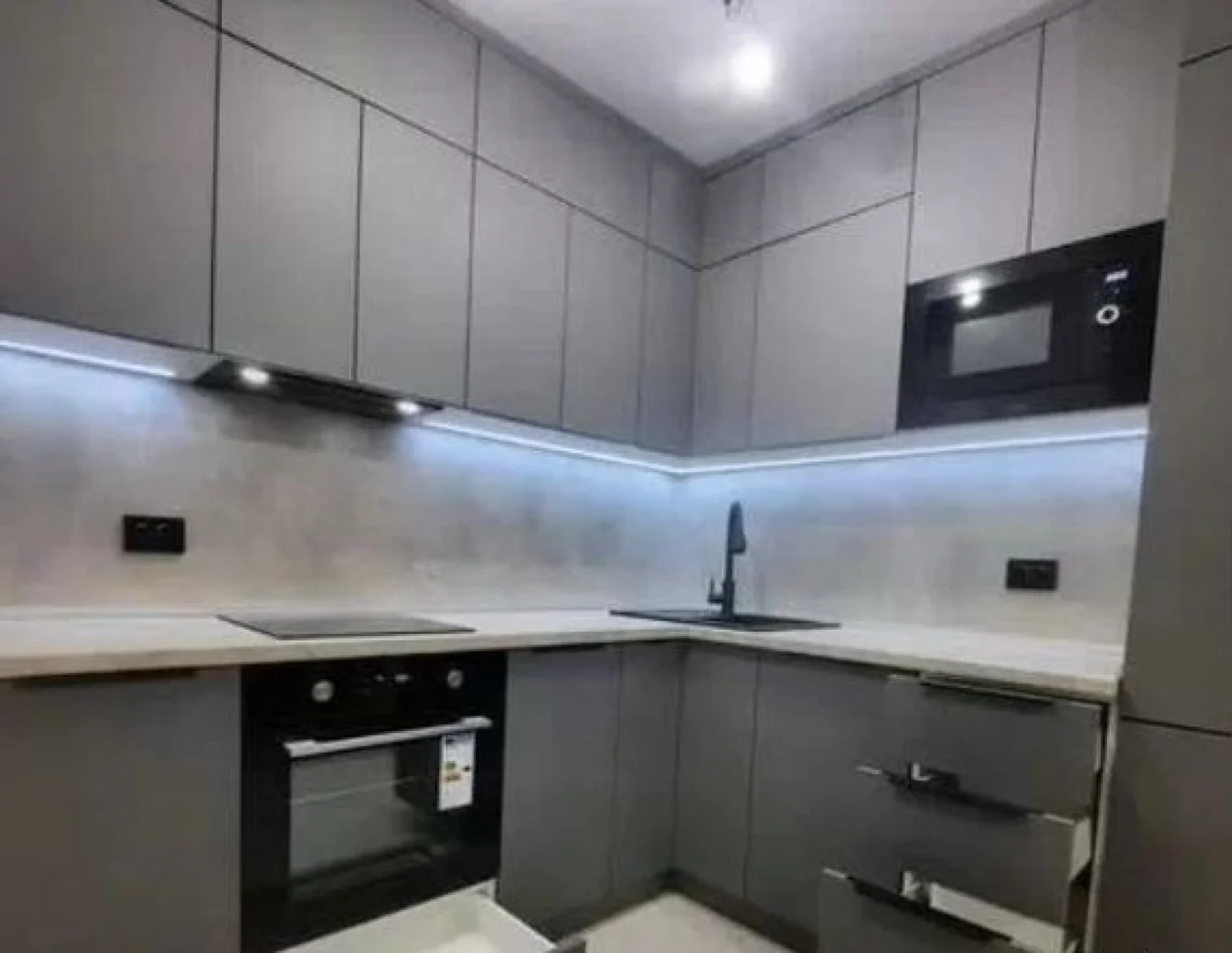 Кухня на заказ под ключ с доставкой и установкой