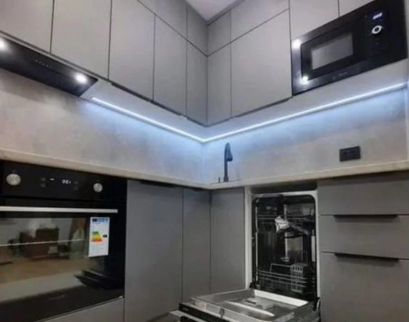 Кухня на заказ под ключ с доставкой и установкой
